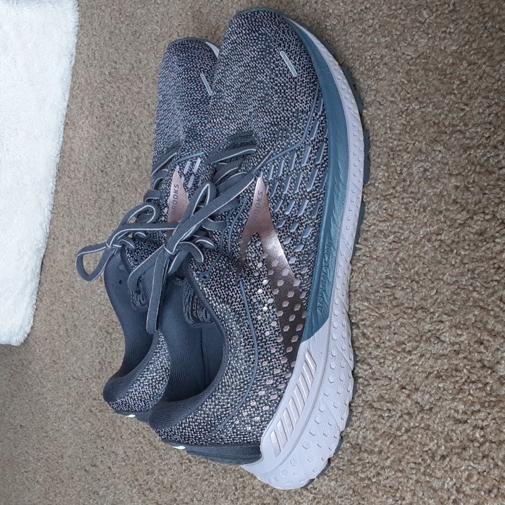 Women's Brooks Adrenaline shoes